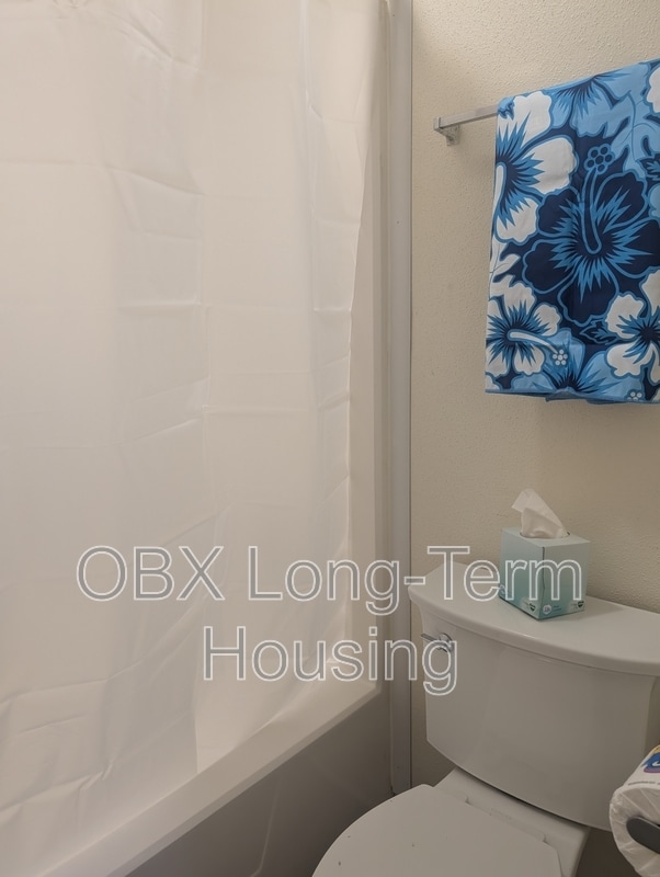 Building Photo - 207 Pine Grove Trail