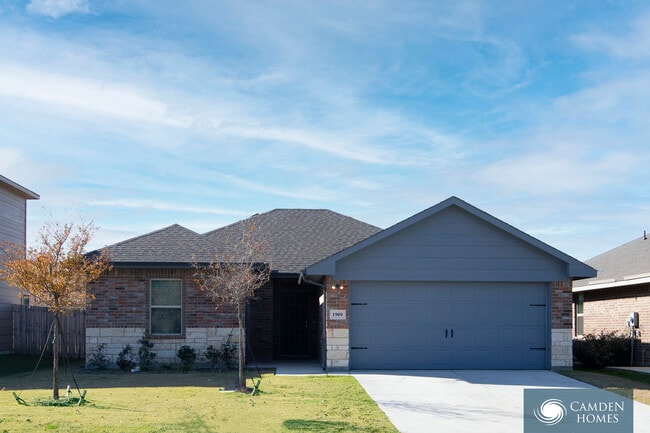 Primary Photo - 930 Rd 5102