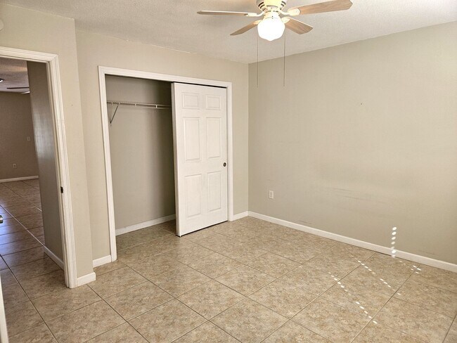 Building Photo - Annual 2nd Floor Condo For Rent located on...