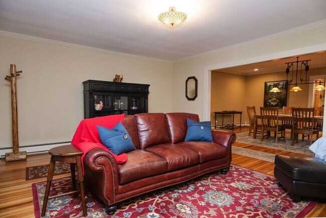 Building Photo - 2 Bedroom + Office, 3 Bath in Old Town Fort Collins