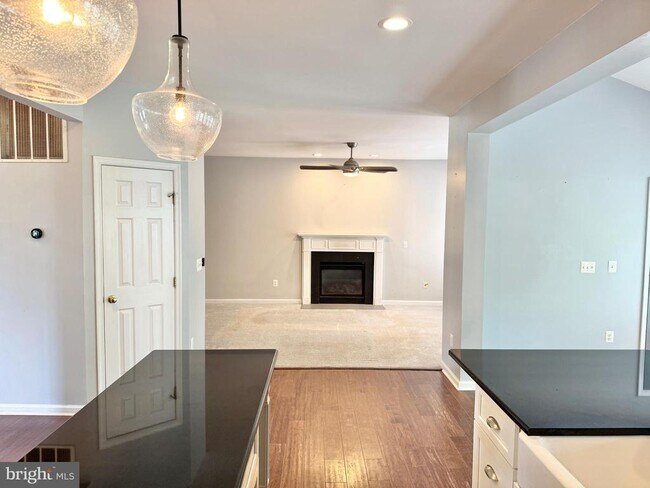 Building Photo - 35 Live Oak Ln