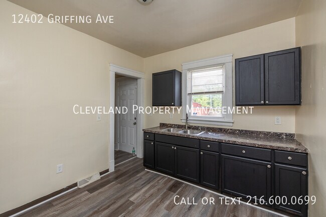 Building Photo - 12402 Griffing Ave