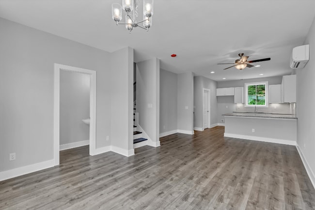 Building Photo - 1112 River Frk Wy