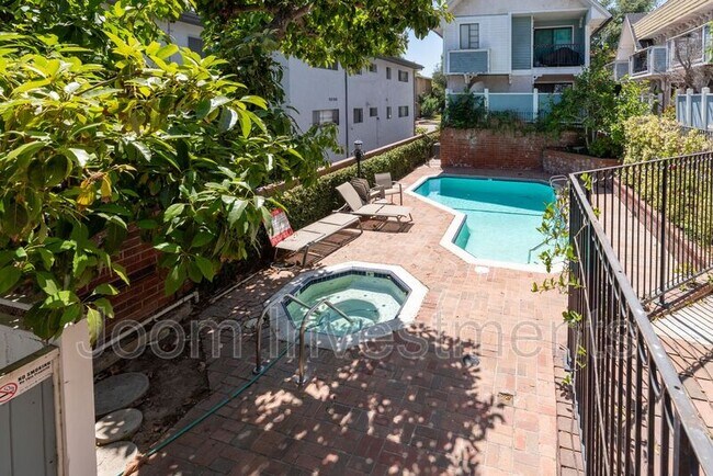 Building Photo - 444 S Los Robles Ave