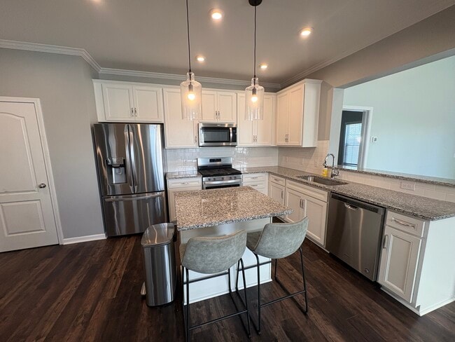 Building Photo - 1044 Crest Oak Ln