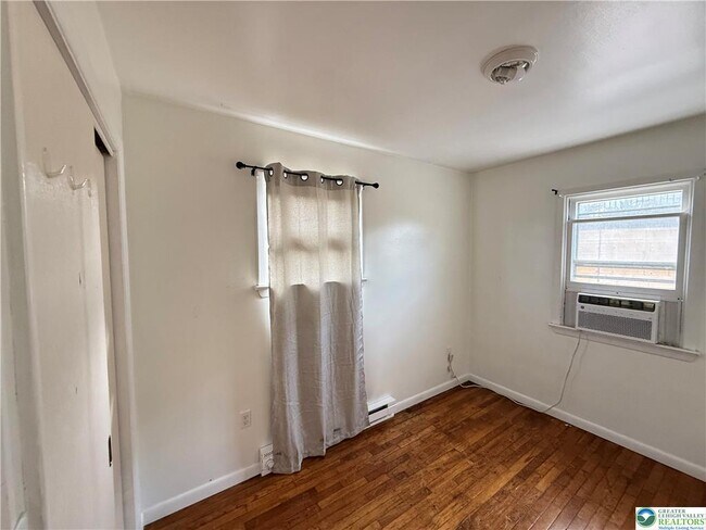 Building Photo - 5328 PA-309