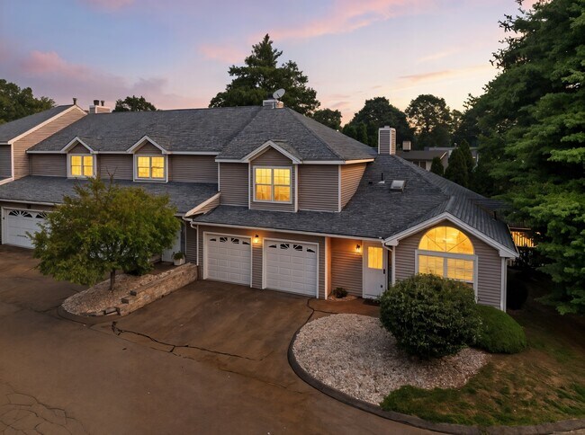 Building Photo - 96 Jones Hill Rd