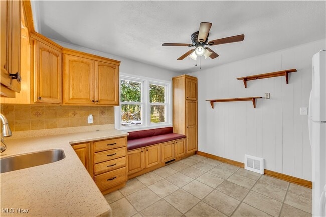 Building Photo - 5617 E 139th St