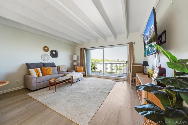 Building Photo - 4500 S Ocean Blvd