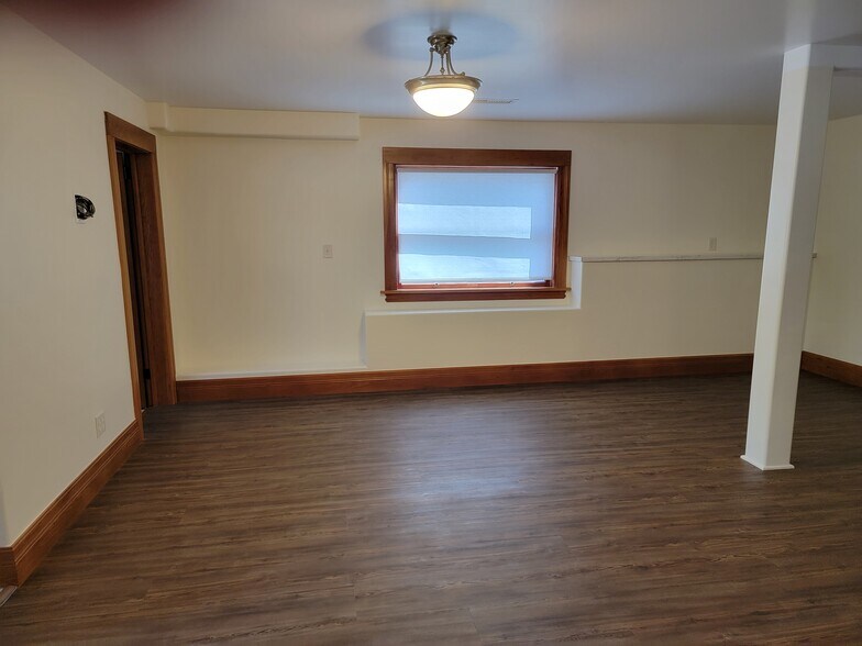 Building Photo - 900 Lucile Ave