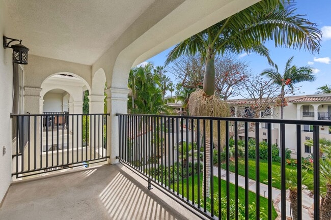 Building Photo - Total Quality Living! El Escorial Villas at East Beach~