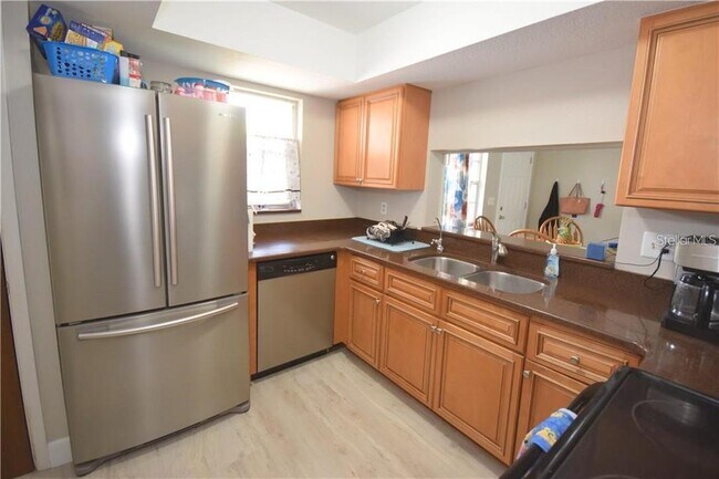 Building Photo - 3123 39th St S