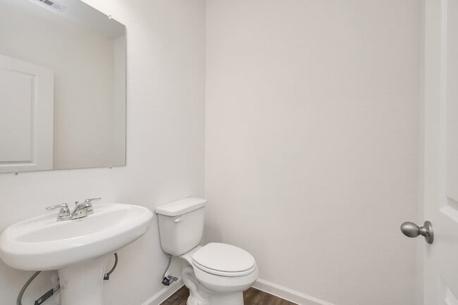 Building Photo - 5902 Bright Keel Dr