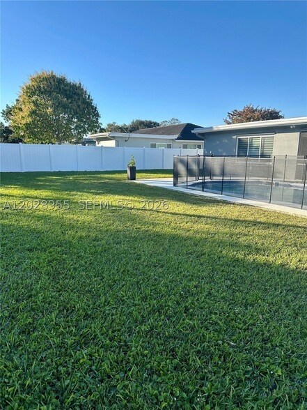 Building Photo - 5680 SW 7th St