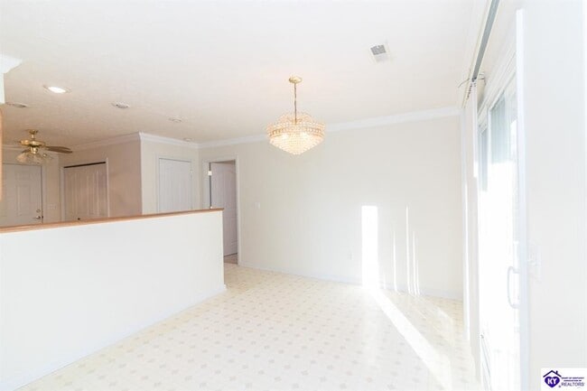 Building Photo - 318 Emmaus Cir