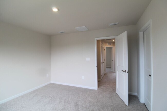Building Photo - 34 Apple Wood Ln