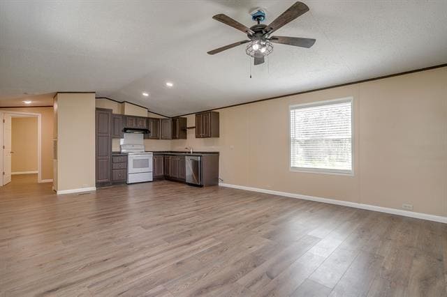 Building Photo - 1948 Lariat Ln