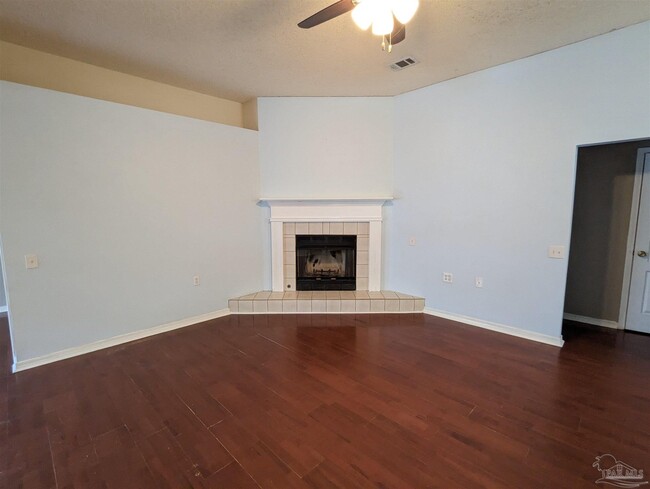 Building Photo - 1490 Newcastle Way