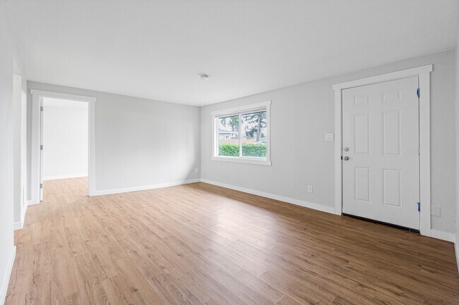 Building Photo - 5110 Diamond Blvd SW