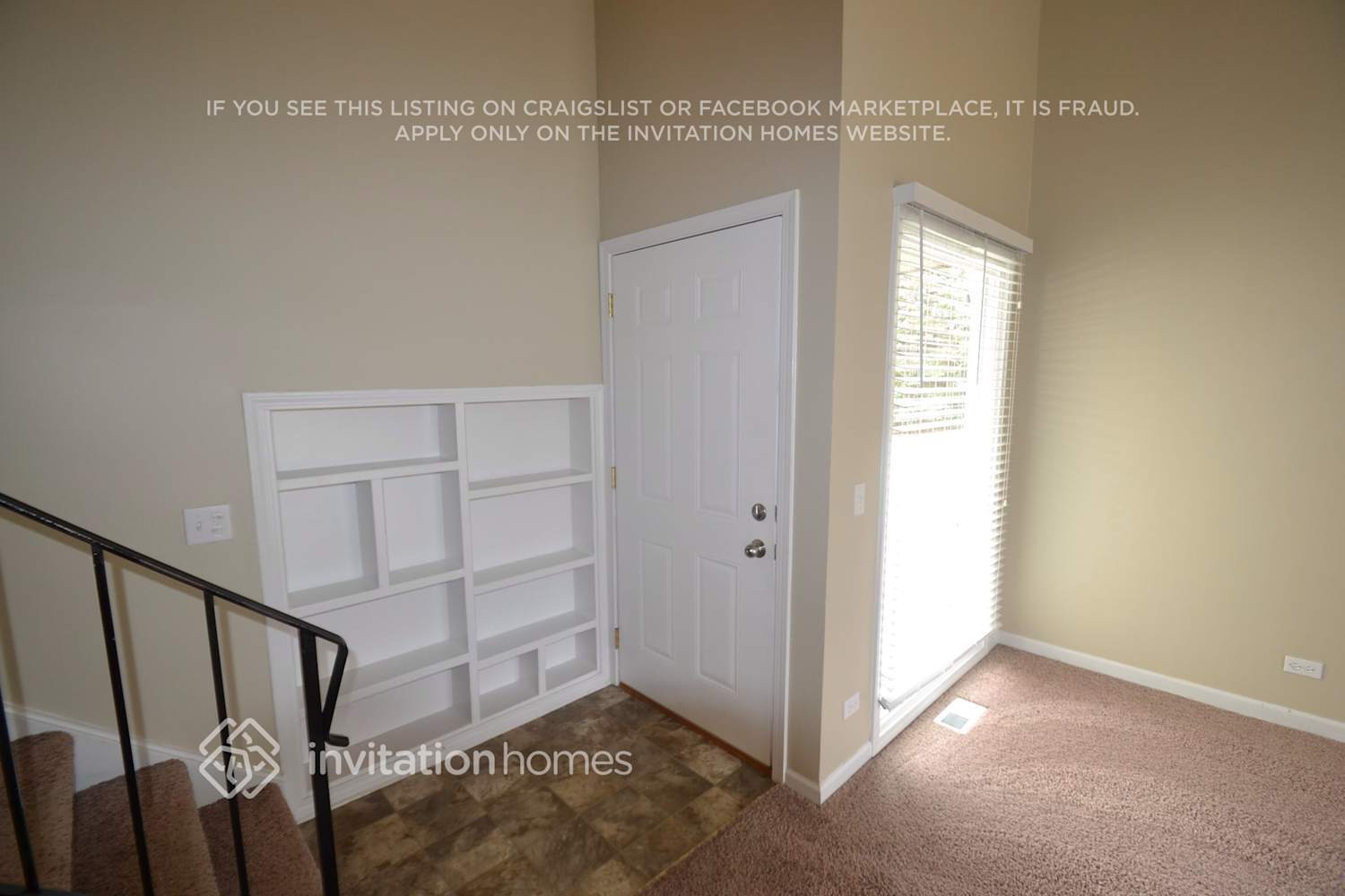 Building Photo - 30W078 Maplewood Dr