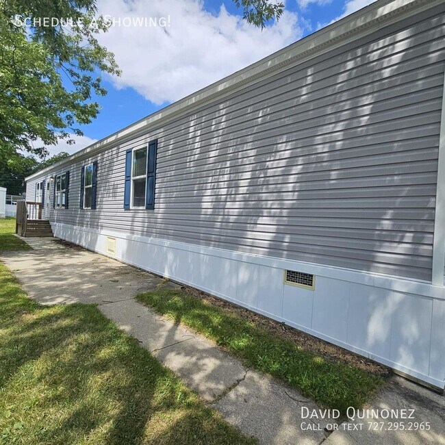 Building Photo - 5511 Squiredale-