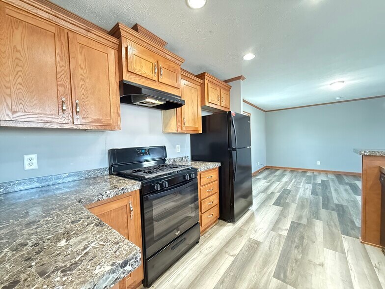 Building Photo - 2018 Mockingbird Pl NW