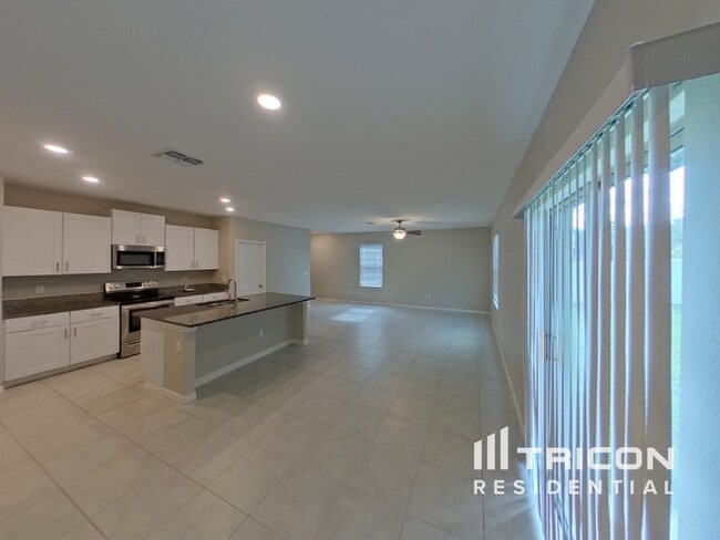 Building Photo - 13335 Willow Bluestar Lp