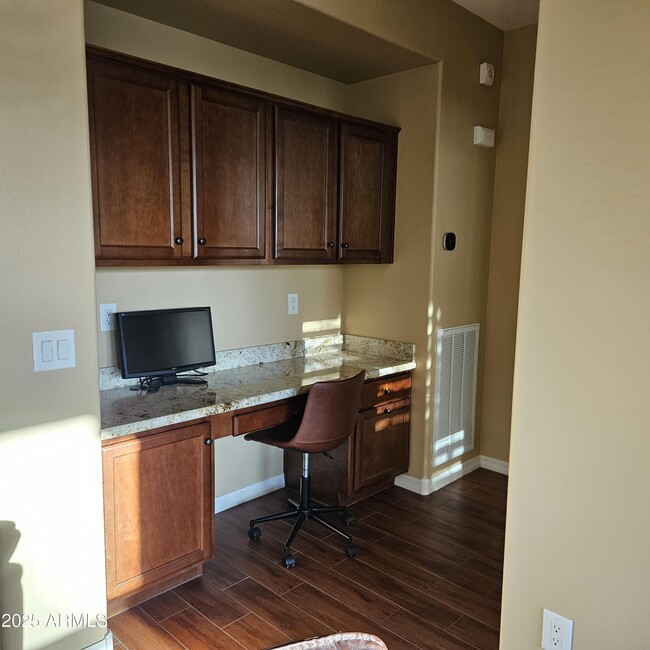 Building Photo - 28480 N 129th Dr