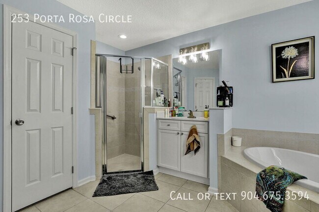 Building Photo - 253 Porta Rosa Circle