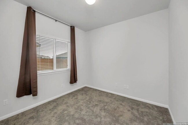 Building Photo - "Charming 3-Bed Oasis in San Marcos with 2 Full Baths – 1424 Sq Ft of Comfort!"