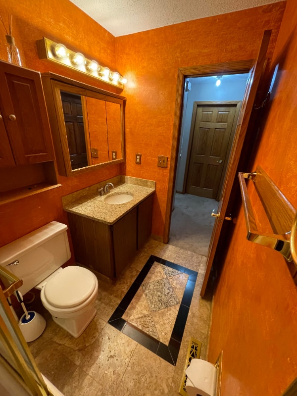 Building Photo - 6407 Carpenter Ave