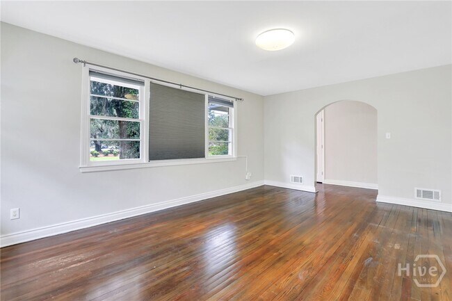 Building Photo - 5215 Habersham St