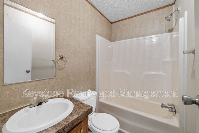 Building Photo - 918 Gabby Ln