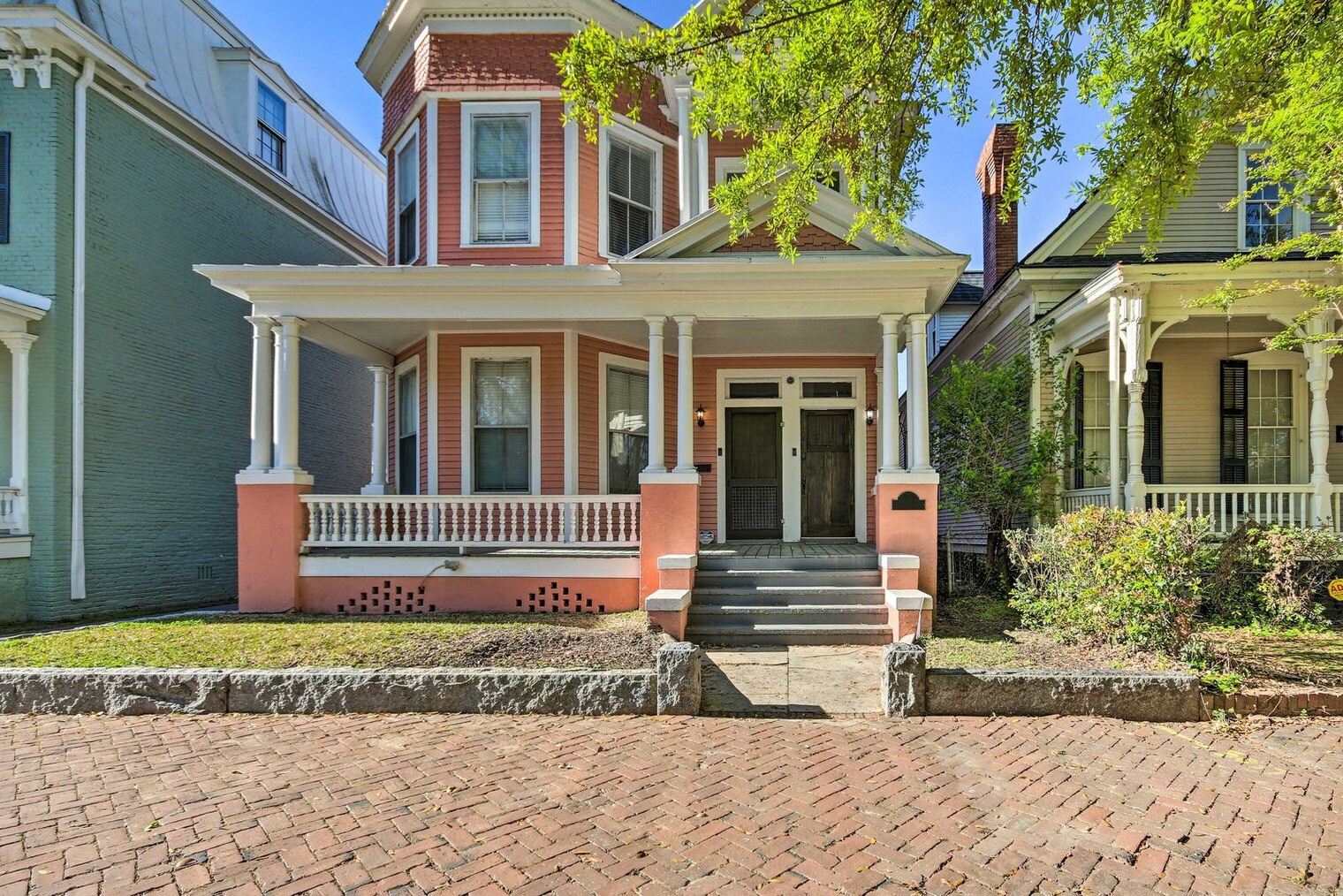 Building Photo - 262 Greene St