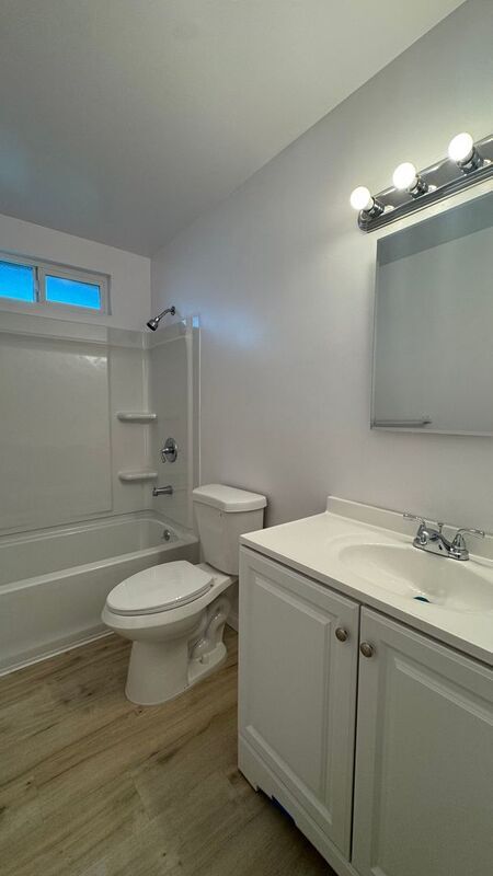 Building Photo - 10452 Ceres Ave