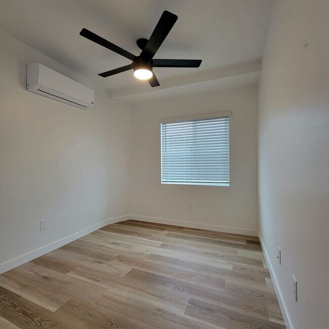 Building Photo - 6249-6253 Mary Lane Drive