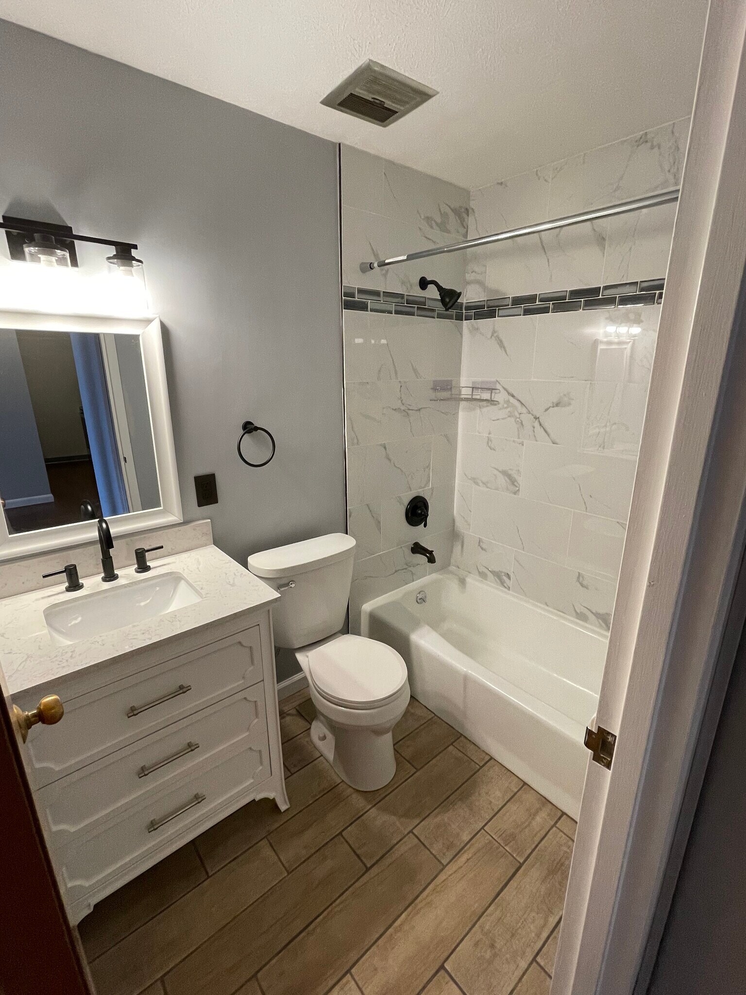 Building Photo - 45 Park Pl