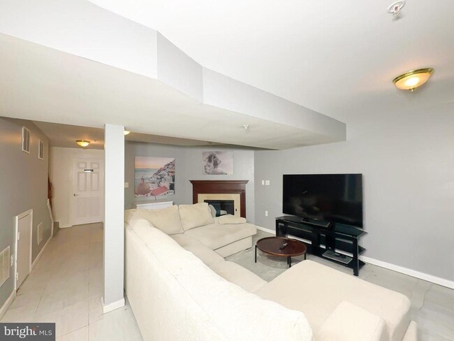 Building Photo - 15507 Pocopson Creek Way