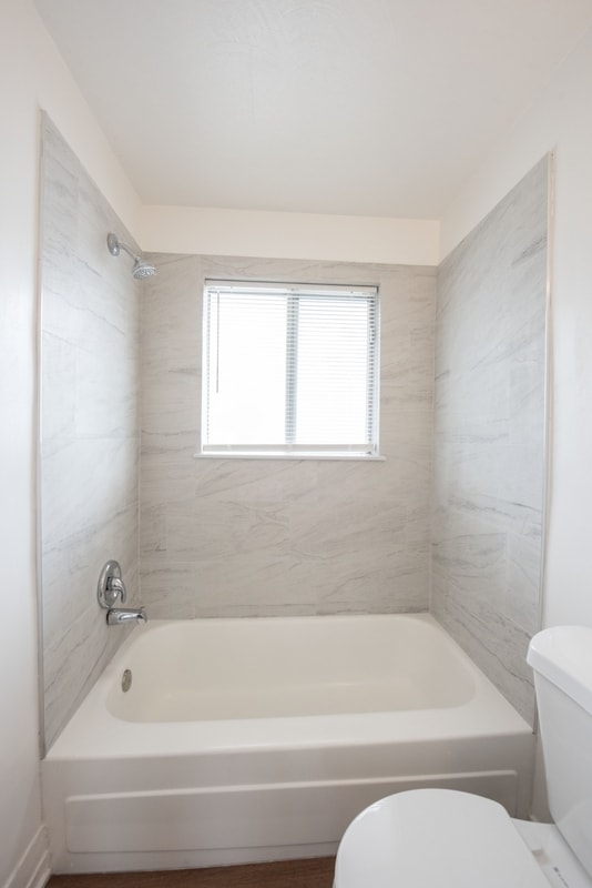 Building Photo - 3012 Larkmoor St