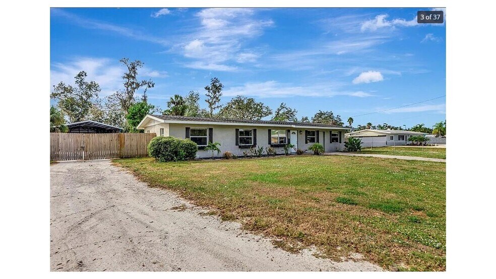 Building Photo - 6412 47th Ave E