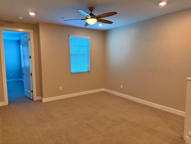 Building Photo - 3855 S McQueen Rd