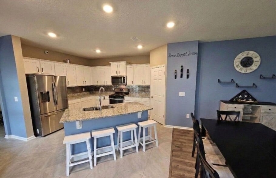 Building Photo - 519 Coastline Wy