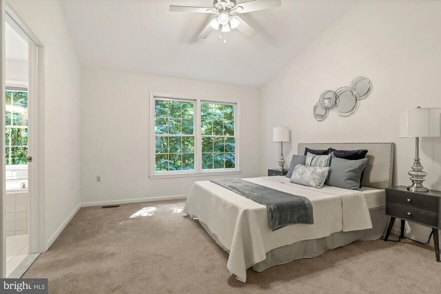 Building Photo - 11280 Fairwind Way