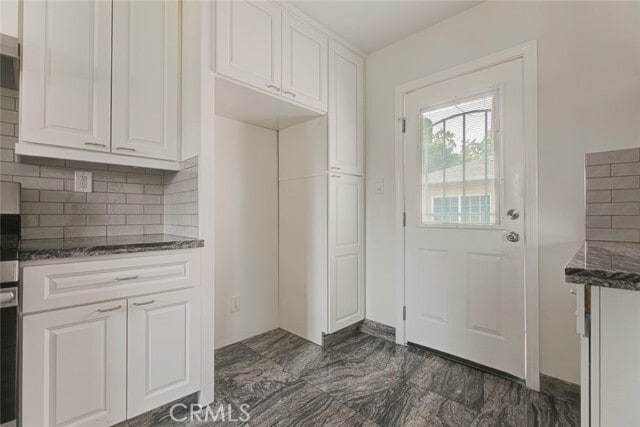 Building Photo - 6863 Yarmouth Ave