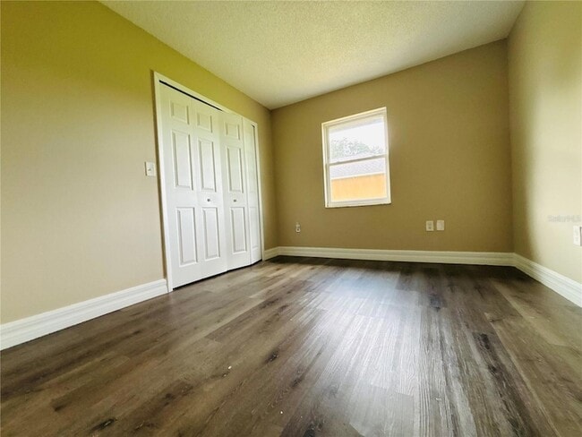 Building Photo - 504 Blackbird Ln