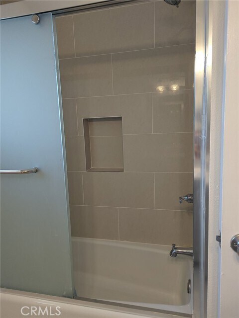 Building Photo - 24622 Skyland Dr
