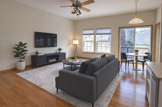 Building Photo - 212 Willow Blvd