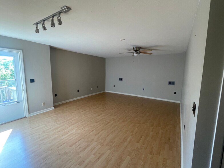 Building Photo - 799 Haynes Rd