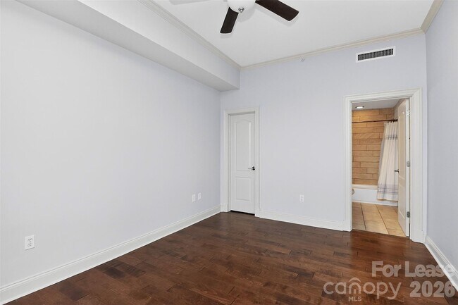 Building Photo - 315 Arlington Ave