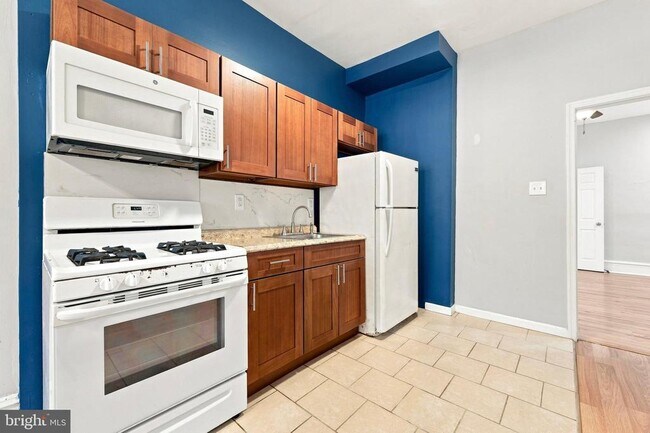Building Photo - 1531 N 28th St
